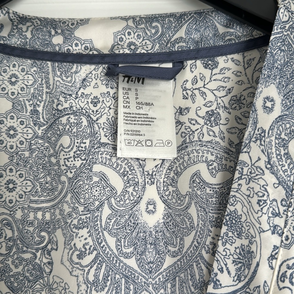 H&M Off-White Robe / Kimono - Picture 7 of 7